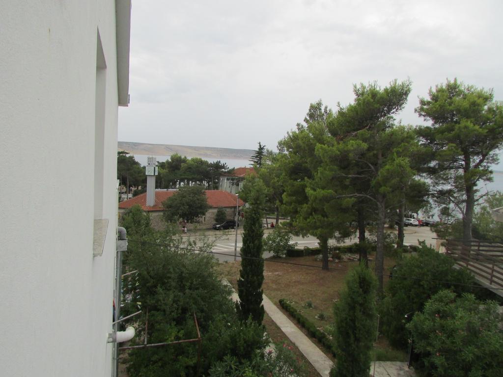 Apartmani I Sobe Grga Starigrad Paklenica Rom bilde