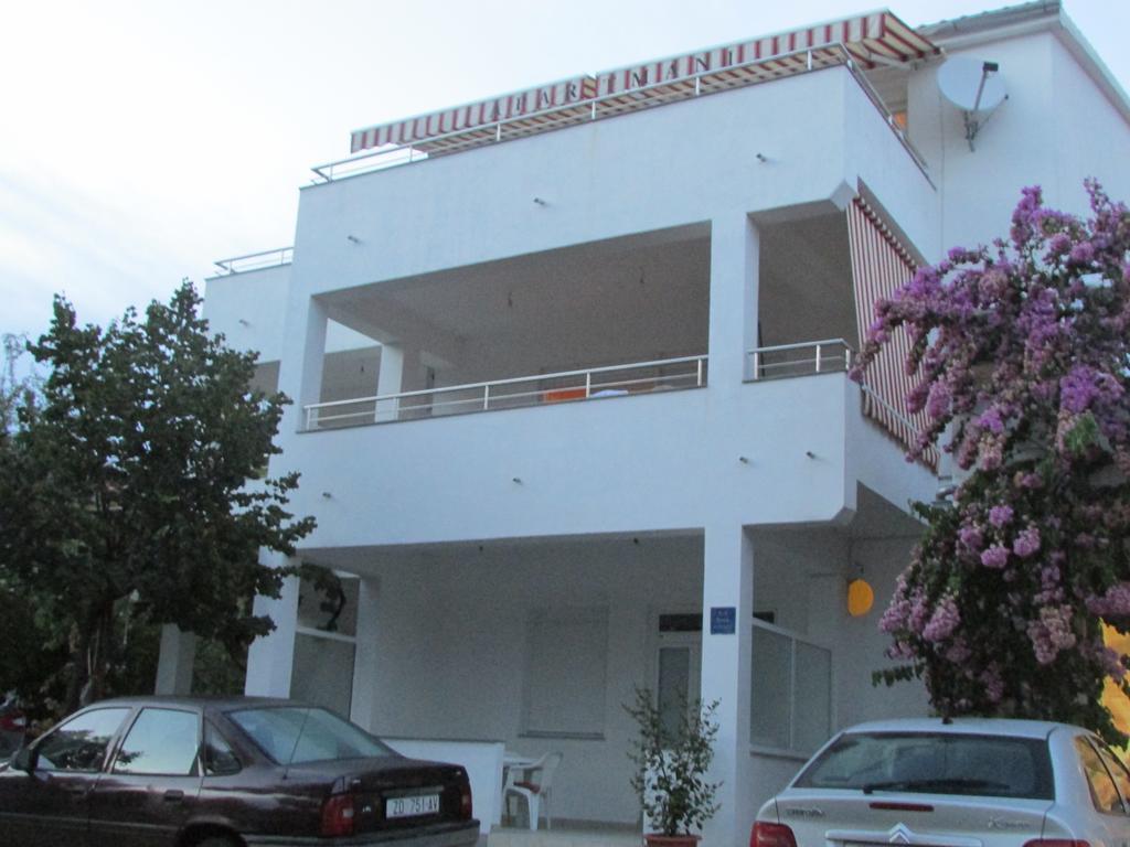 Apartmani I Sobe Grga Starigrad Paklenica Rom bilde