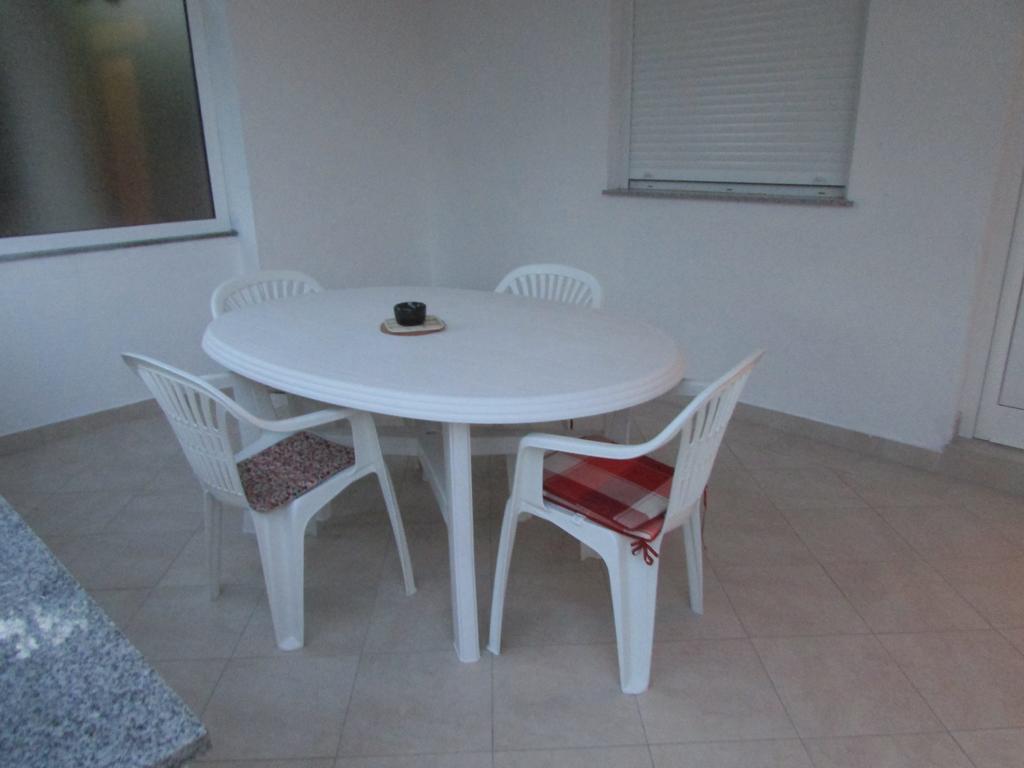 Apartmani I Sobe Grga Starigrad Paklenica Rom bilde