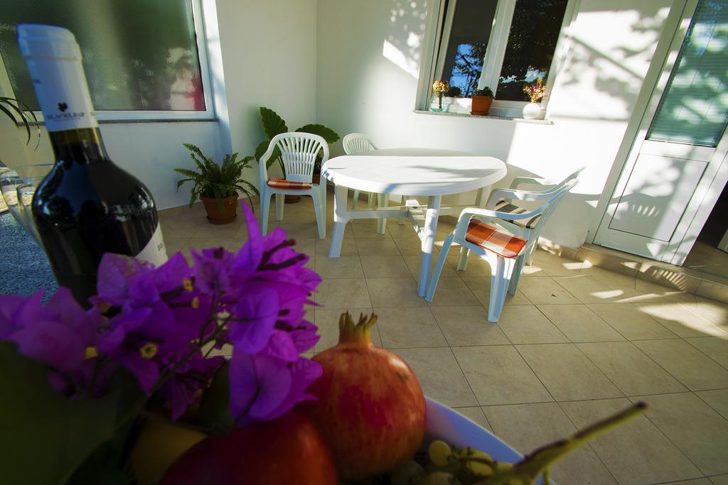 Apartmani I Sobe Grga Starigrad Paklenica Eksteriør bilde