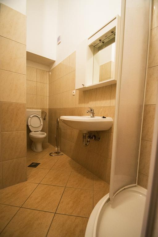 Apartmani I Sobe Grga Starigrad Paklenica Eksteriør bilde