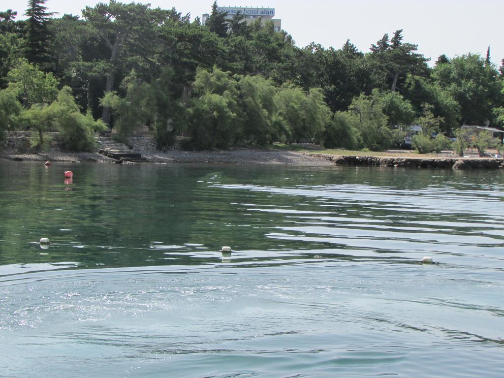 Apartmani I Sobe Grga Starigrad Paklenica Eksteriør bilde